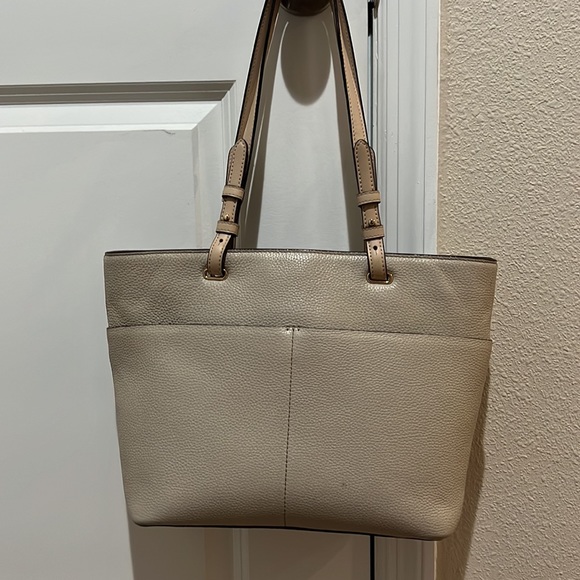 Michael Kors Purse - Picture 2 of 9